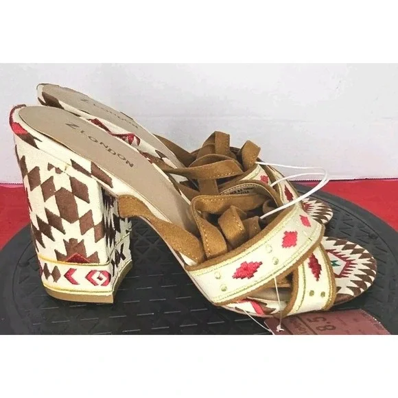 Z London Veloce Ankle Lace Up Sandal Aztec Tribal Black Size 8.5 NWT'S - Picture 4 of 10